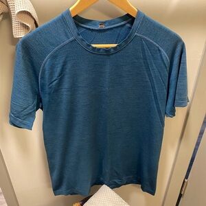 LuLulemon Men's Blue Performance Crewneck T-Shirt